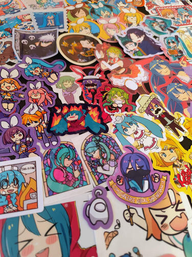 Algunos de nuestros stickers